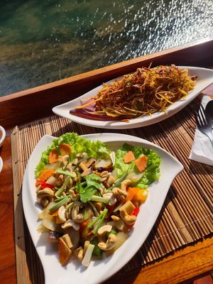 Banana Flower Salad and Fried Cashew Nut without mest at SpringRiver Resort & Restaurant in Ban Tiou Village