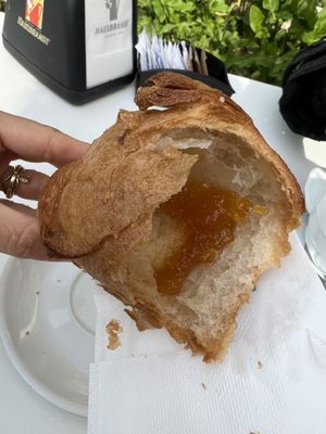 Cornetto vegano all albicocca   at House Cafe in Pisa