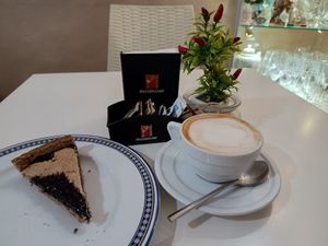  at House Cafe in Pisa