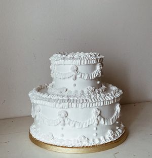 wedding cake completely vegan and topper gluten-free   at Grão a Grão in Caldas Da Rainha