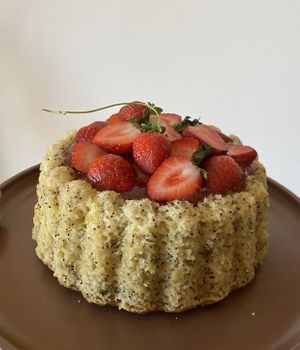 Charlotte express cake, can be ordered just one day in for 4 px  at Grão a Grão in Caldas Da Rainha