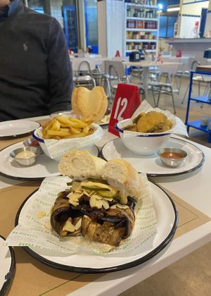 el sándwich con berenjena (increíble)  at Barra de Pickles in Santiago