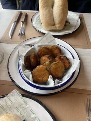   at Barra de Pickles in Santiago