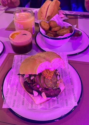   at Barra de Pickles in Santiago