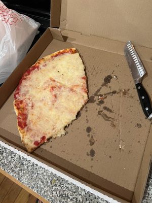 Vegan cheese pizza  at TheFeed in Logan