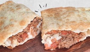 Pastel de soja com purê at Pastelaria Cezário Noguti in Sao Paulo