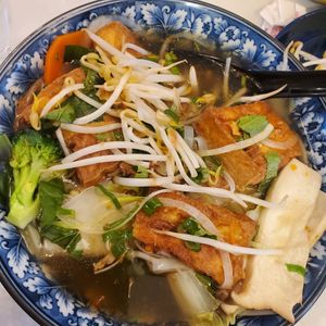 Vegan phő #Veganuary at Ôngbà Vietnamese Eatery in Vancouver
