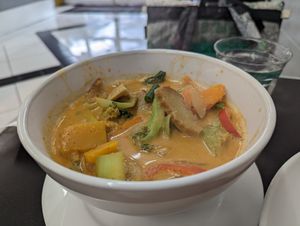 Vegan chicken red curry at Silver Gully in Yass