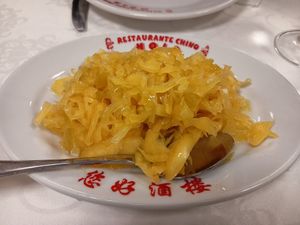 Repollo agridulce sin carne at Hola in Ronda