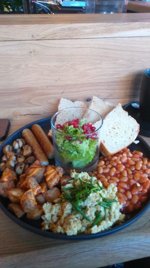 English Breakfast at VRÜH - All Day Breakfast in Dortmund