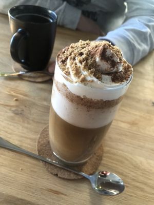 Spekulatius Macchiato   at VRÜH - All Day Breakfast in Dortmund