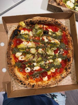 Marinated artichoke, sunblushed tomato and basil pesto pizza at Pizzarova in Bristol