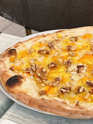 Pizza La Terrazza Vegana   at La Terrazza - Pza La Virgen in Valencia