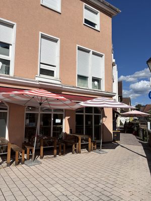 Outdoor seatingg  at Gecco Café & Concept Store in Buehl