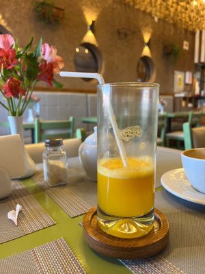 Juice was great! Food was amazing! Highly recommend. Service was too notch, which was very surprising, being so close to the center at El Jardin Healthy Food And Coffee in Cusco