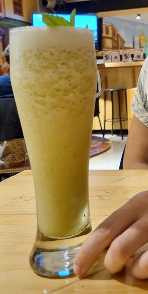 Juice at El Khalifa - Carrera 5  in Bogota