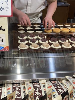 freshly made infront of your eyes  at Gozasoro in Osaka