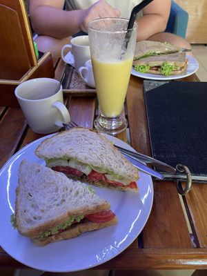 Falafel sandwich and fruit shake  at Vida Bakery Cafe in Pakxe