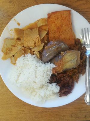 Food from buffet. July 2021 at ChuMinh Tofu and Veggie Deli in Seattle