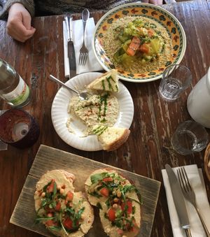 Cour cous, babaganoush, hummus bruschetta at Humus in Bolzano