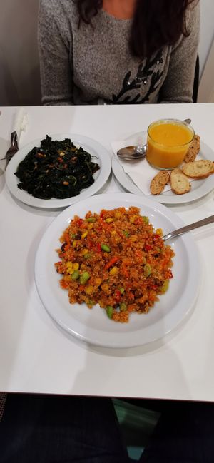 Quinoa, Crema y Espinacas at La Löla  in Granollers