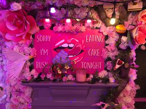  at LG Cafe in Arundel