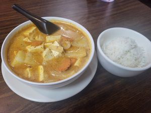 Massaman Yellow Curry at Thai Racha in New Braunfels