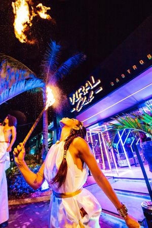 Um ambiente totalmente descontraído e Style. Com um conceito diferente do que você já viu ❤️  at Viral Club Gastrobar in Rio De Janeiro