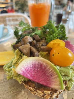 Smashed Avo without eggs  at Little Ginger in Waterloo