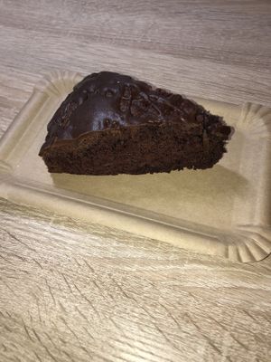 chocolate cake at Deli Kitchen in Munich