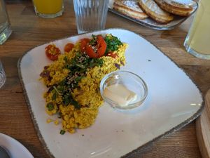 Scrambled Tofu at Deli Kitchen in Munich