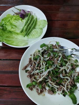 Larb vegano at Kaun Im Yok Vegan Restaurant - H&H in Vang Vieng