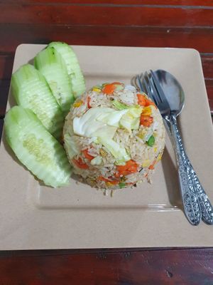 Fried rice with tofu at Kaun Im Yok Vegan Restaurant - H&H in Vang Vieng