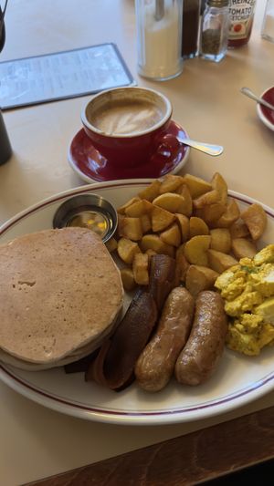 Desayuno americano #Veganuary at The Breakfast Club - Soho on Berwick St in London
