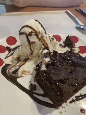 Brownie Sundae.  at Sipz Fusion Cafe - Clairemont Mesa in San Diego