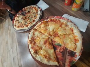 Very tasty pizzas! at L'Atmo in Lille