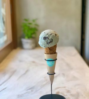  at sari sari store サリサリストア in Osaka