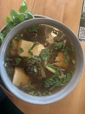 Pho mit Bio-Tofu, leicht scharf, sehr gut! #Veganuary at Ha Veggie in Munich