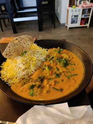 Veganes Kokus Curry at Shikara Quick in Hamburg