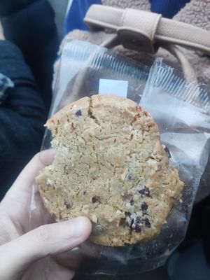Vegan cookie at Disneyland - Cable Car Bake Shop in Chessy