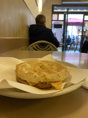   at Pizzeria Da Nando in Pisa