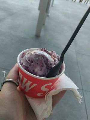 Go bananas and berry at Salt & Straw in San Ramon