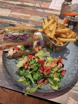 Lunch at Moko in Hinckley