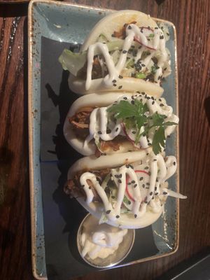 5/5- veganized Boa with Jackfruit! Amazing!   at PuttShack in Boston