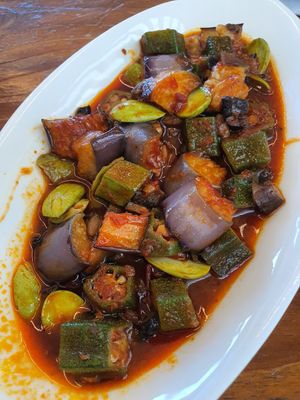 Petai eggplant lady fingers ~ 8/7/21 at Water Drop Teahouse 滴水坊 in Northeast Singapore