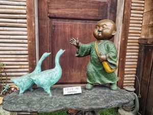 Deco at Water Drop Teahouse 滴水坊 in Northeast Singapore