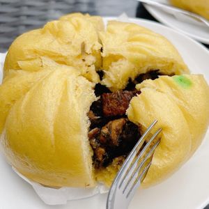 Preserved veges bun at Water Drop Teahouse 滴水坊 in Northeast Singapore