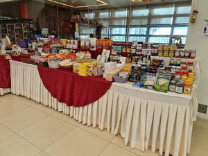 Snacking items available  ~ 8/2/22 at Water Drop Teahouse 滴水坊 in Northeast Singapore