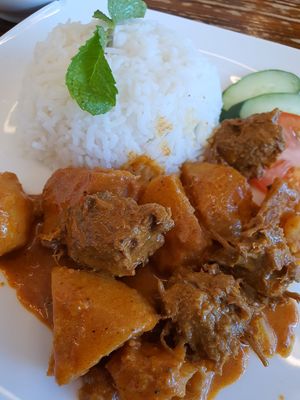 Rendang Rice at Water Drop Teahouse 滴水坊 in Northeast Singapore