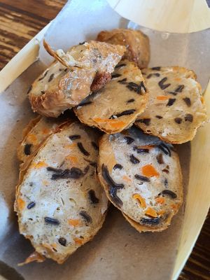 Ngoh Hiang at Water Drop Teahouse 滴水坊 in Northeast Singapore